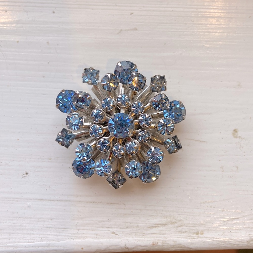 Vintage light blue stone pin
